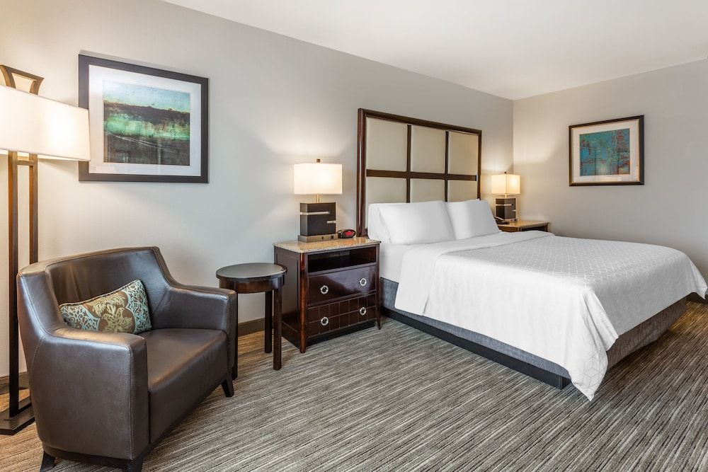 Standard Room, 1 King Bed