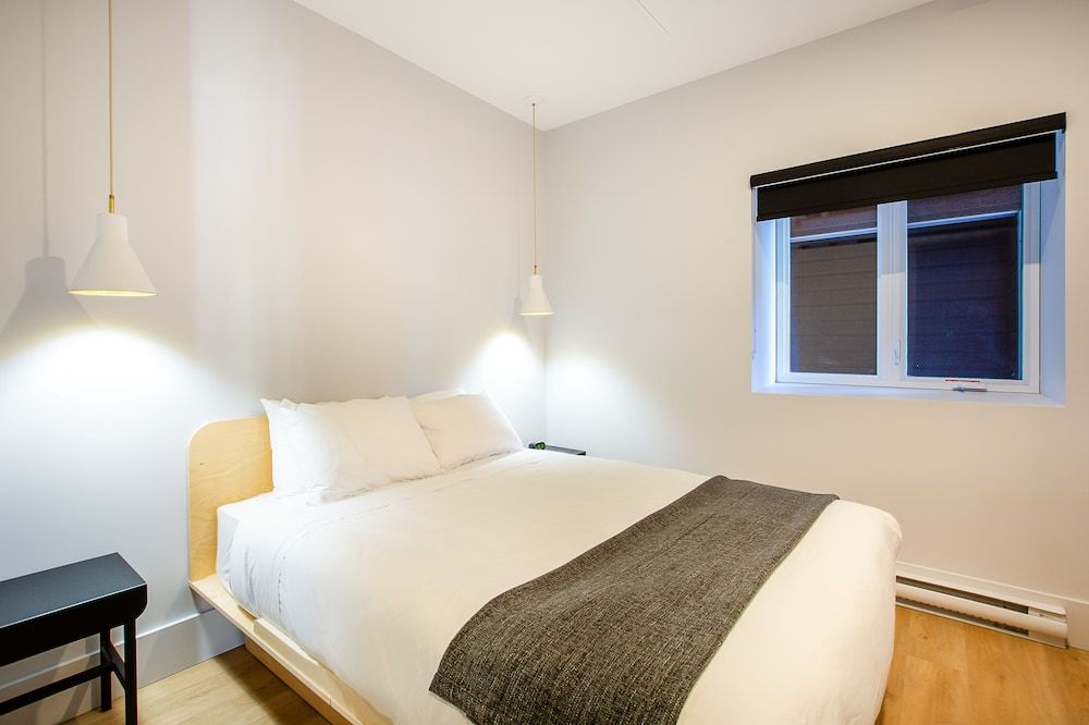 Les Lofts St-Vallier - By Les Lofts Vieux-Quebec Apartment, 3 Bedrooms (V101)