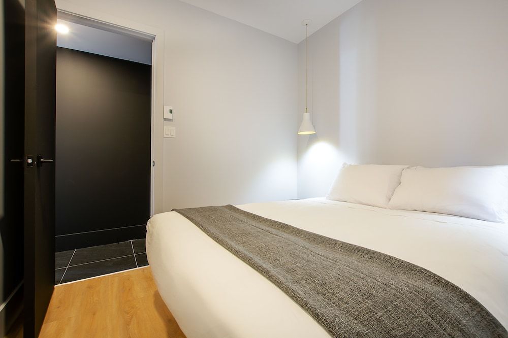 Les Lofts St-Vallier - By Les Lofts Vieux-Quebec Apartment, 3 Bedrooms (V101) 2