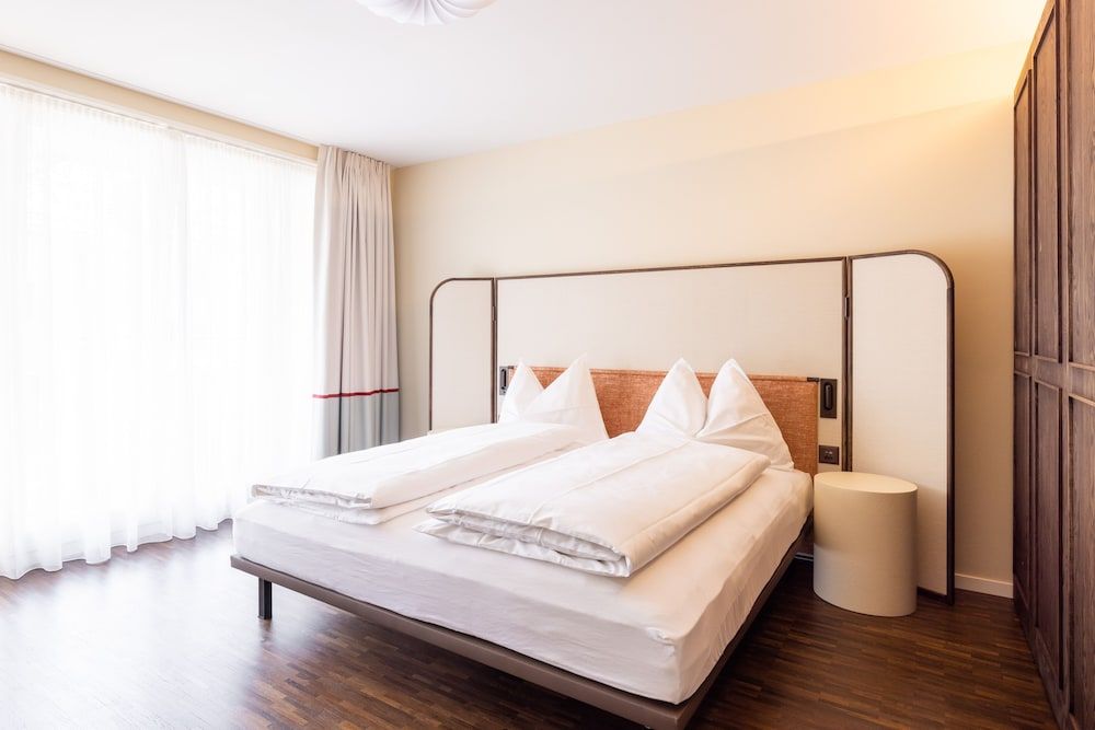 EMA House Serviced Apartments Seefeld Superior Apartment, 2 Bedrooms, Non Smoking, Balcony 2