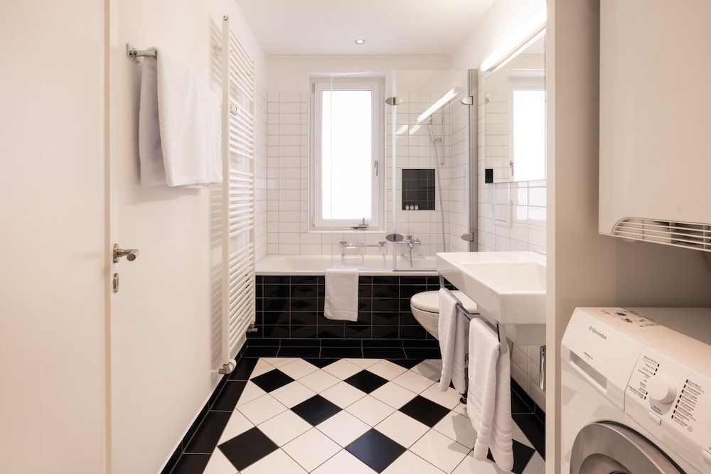 EMA House Serviced Apartments Seefeld Superior Apartment, 2 Bedrooms, Non Smoking, Balcony 12