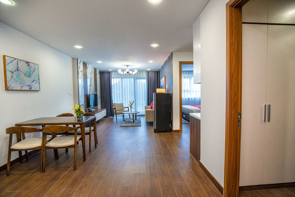 Ramada Hotel & Suites by Wyndham Halong Bay View Junior Suite, Multiple Beds, Non Smoking (Max Occ. 4) 4