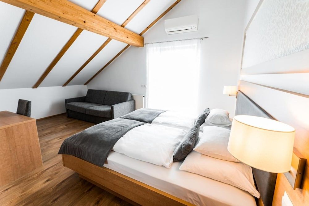 Hotel Classic Double Room 5