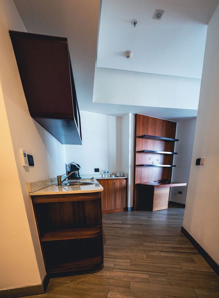 Sonata Hotel Grand Deluxe 2 King Beds, Non smoking 5