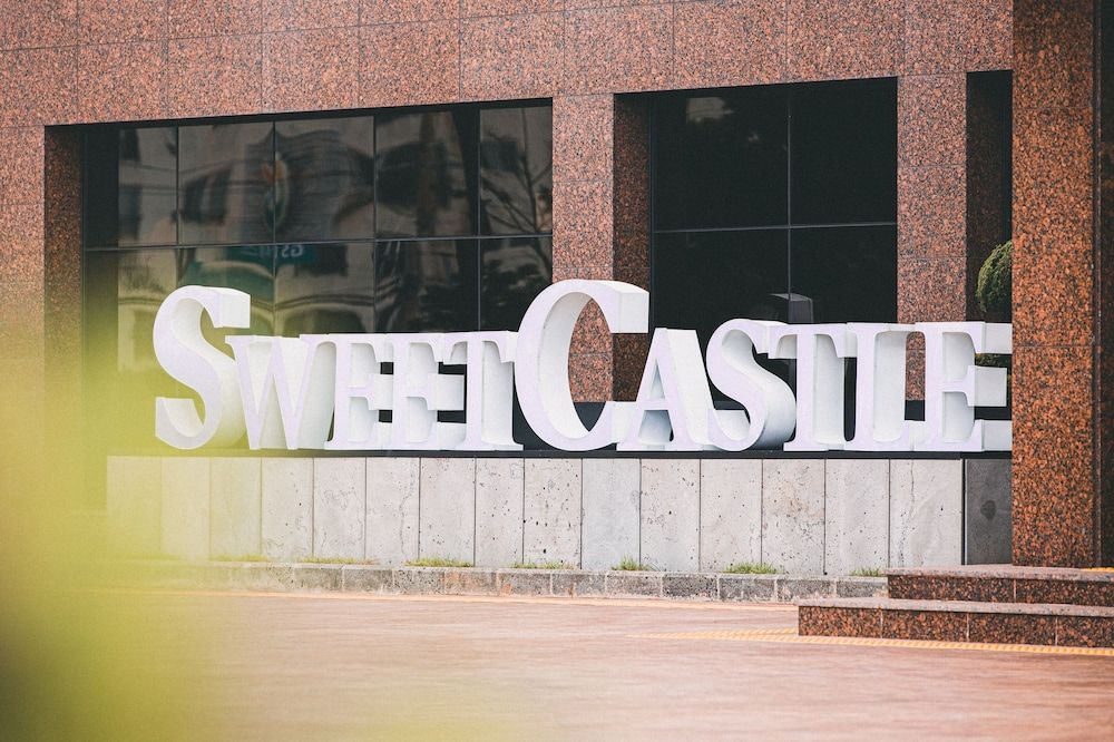 undefined Hotel Sweet Castle Jeju Hamdeok 4