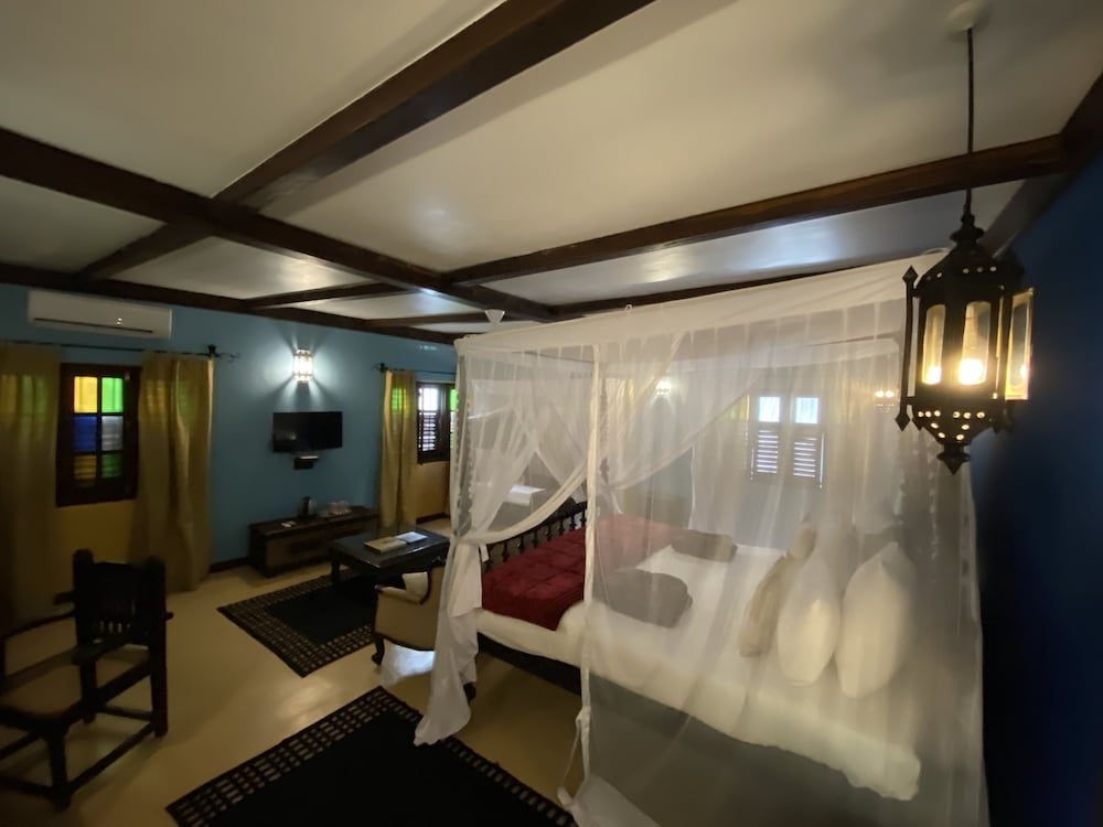 Jafferji House Signature Suite 12