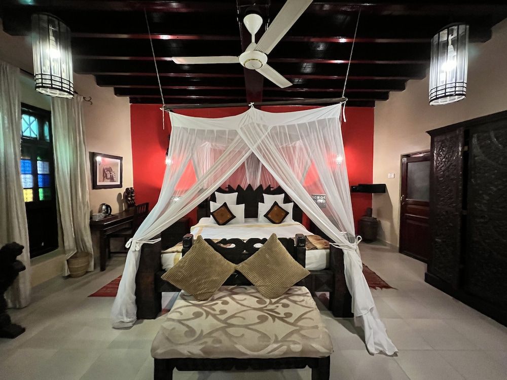 Jafferji House Signature Suite 45