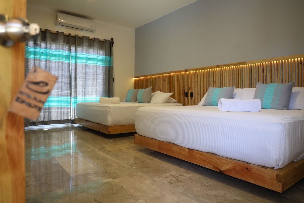 Hotel Playa Zipolite Standard Room, 2 King Beds 2