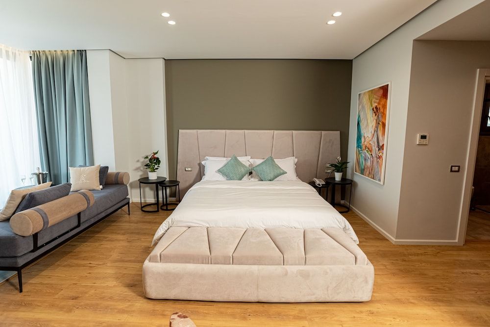 Ames Hotel & SPA Suite, Hot Tub 3