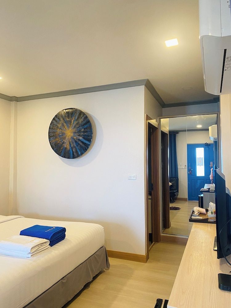 Sunset Beach Villas Beach Front Bungalow 4