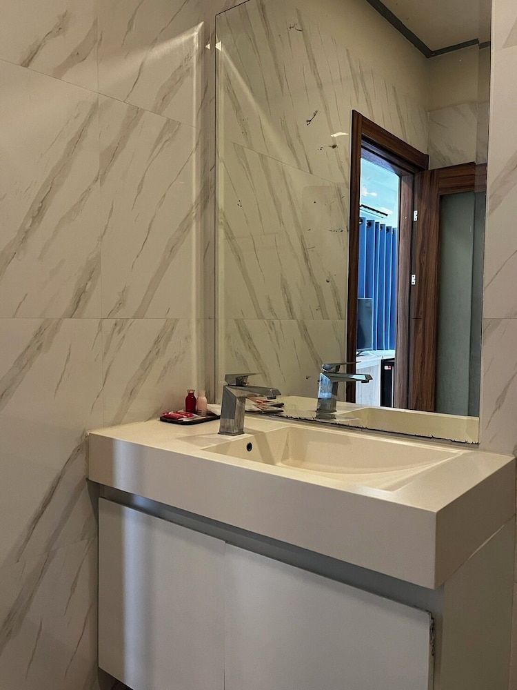 Sunset Beach Villas Garden Bungalow with Twin Bed 8