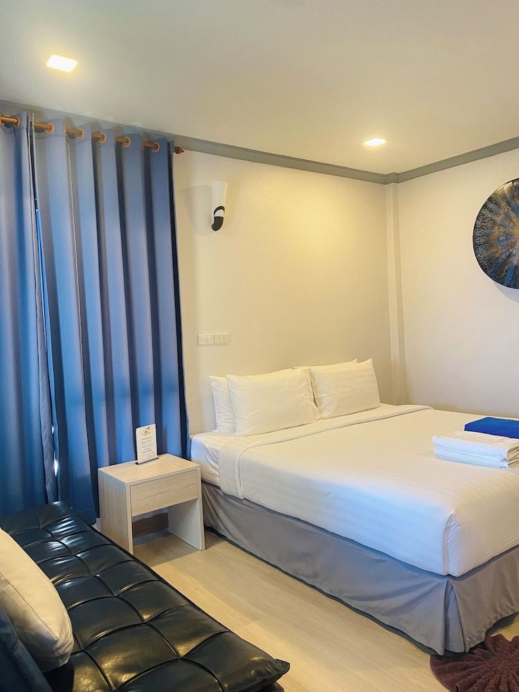 Sunset Beach Villas Beach Front Bungalow 5