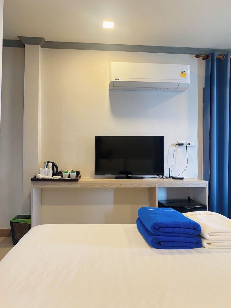 Sunset Beach Villas Beach Front Bungalow 7