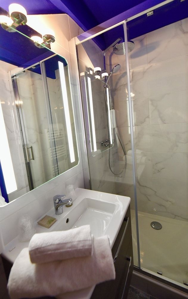 Majestic Hotel Small Standard 2