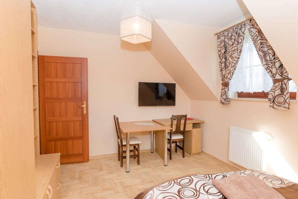 Gosciniec Pieciu Stawow Superior Apartment, Multiple Beds, Non Smoking (12) 8