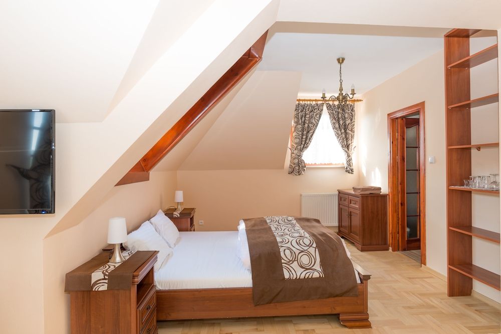 Gosciniec Pieciu Stawow Superior Apartment, 1 Queen Bed, Non Smoking (13) 2