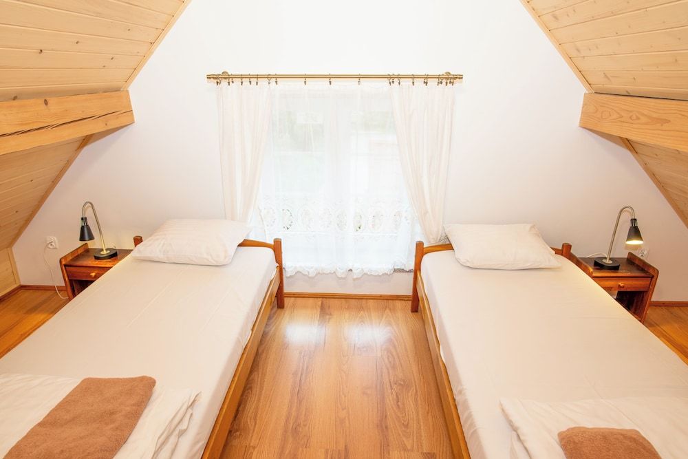 Gosciniec Pieciu Stawow Basic Studio, Multiple Beds, Non Smoking 3