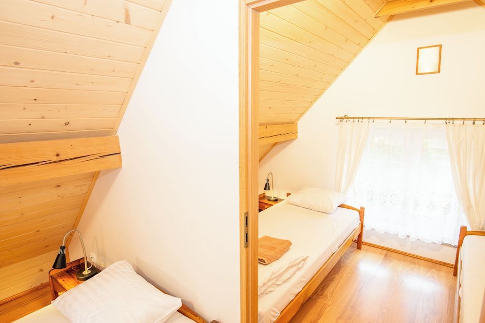 Gosciniec Pieciu Stawow Basic Studio, Multiple Beds, Non Smoking 4