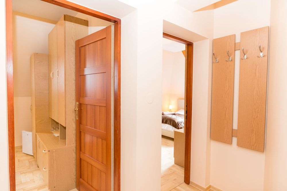 Gosciniec Pieciu Stawow Superior Apartment, Multiple Beds, Non Smoking (12) 6