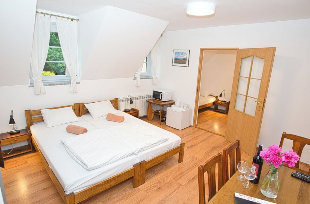 Basic Quadruple Room, Non Smoking