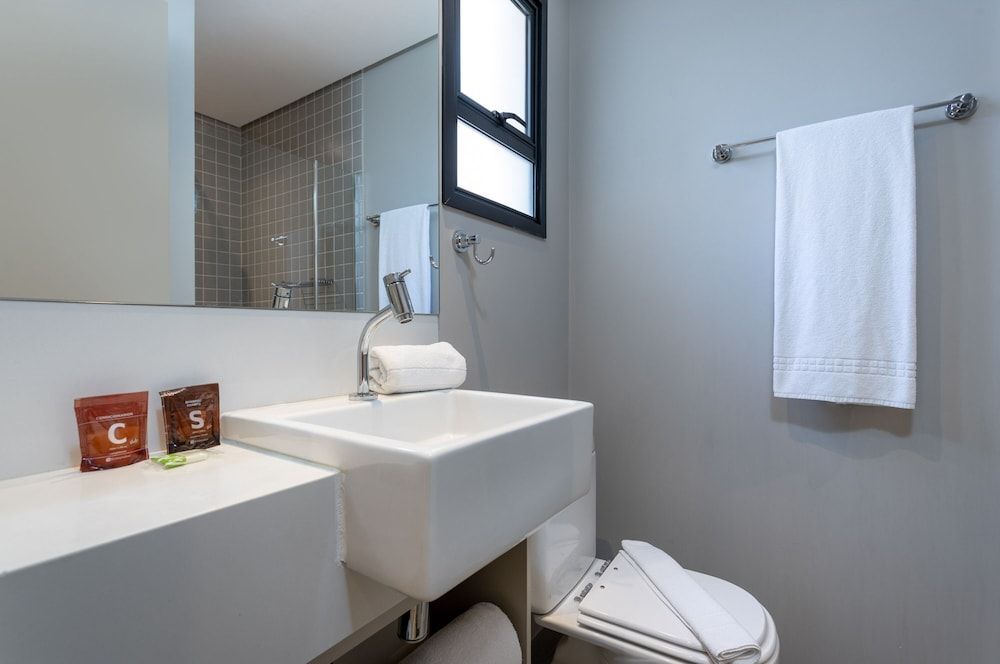 Charlie Cobogó Pinheiros Standard Apartment 17