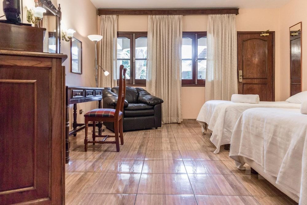 Paramanta Lifestyle Hotel Standard Twin Room 4