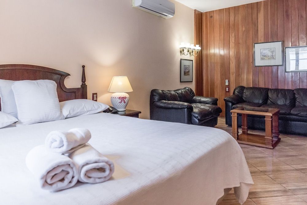 Paramanta Lifestyle Hotel Double Room 2