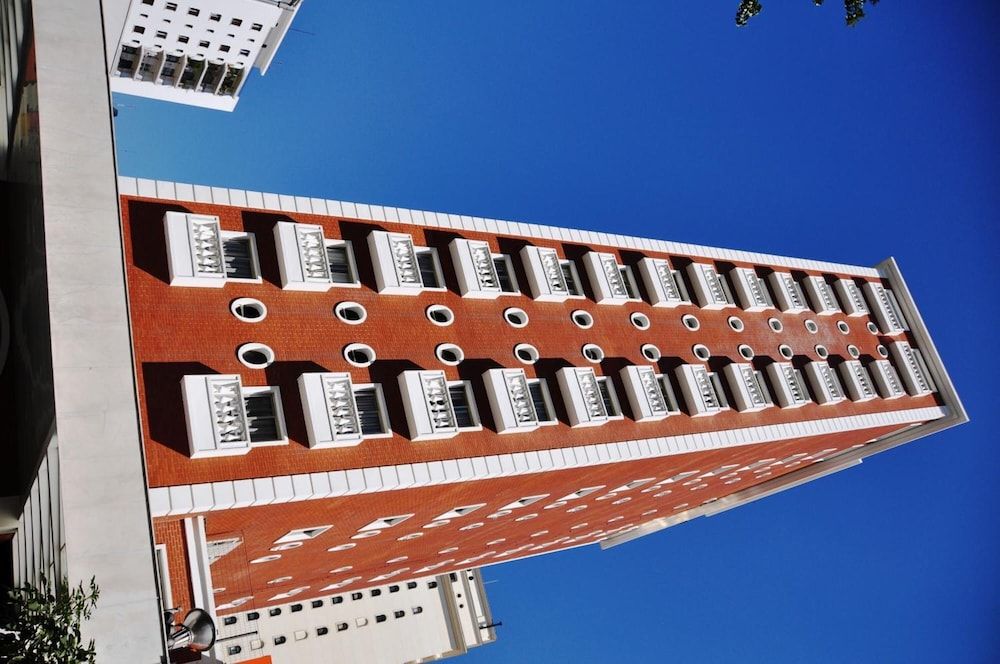 undefined Regent Park Hotel 3