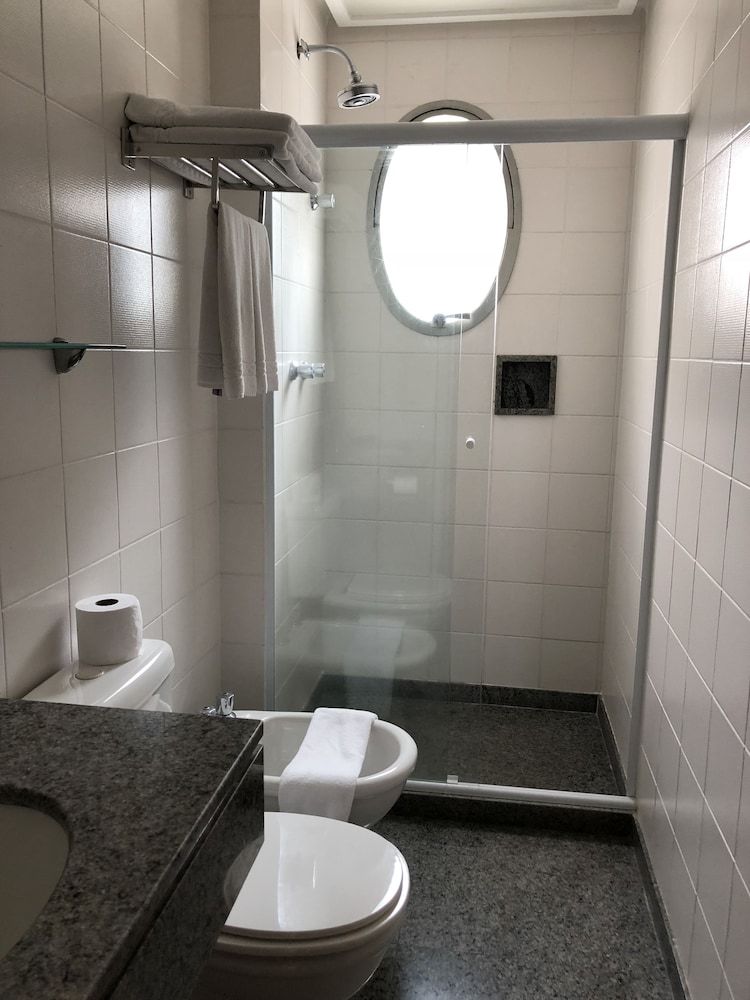 Regent Park Hotel Superior Suite, 2 Twin Beds, Kitchen 3