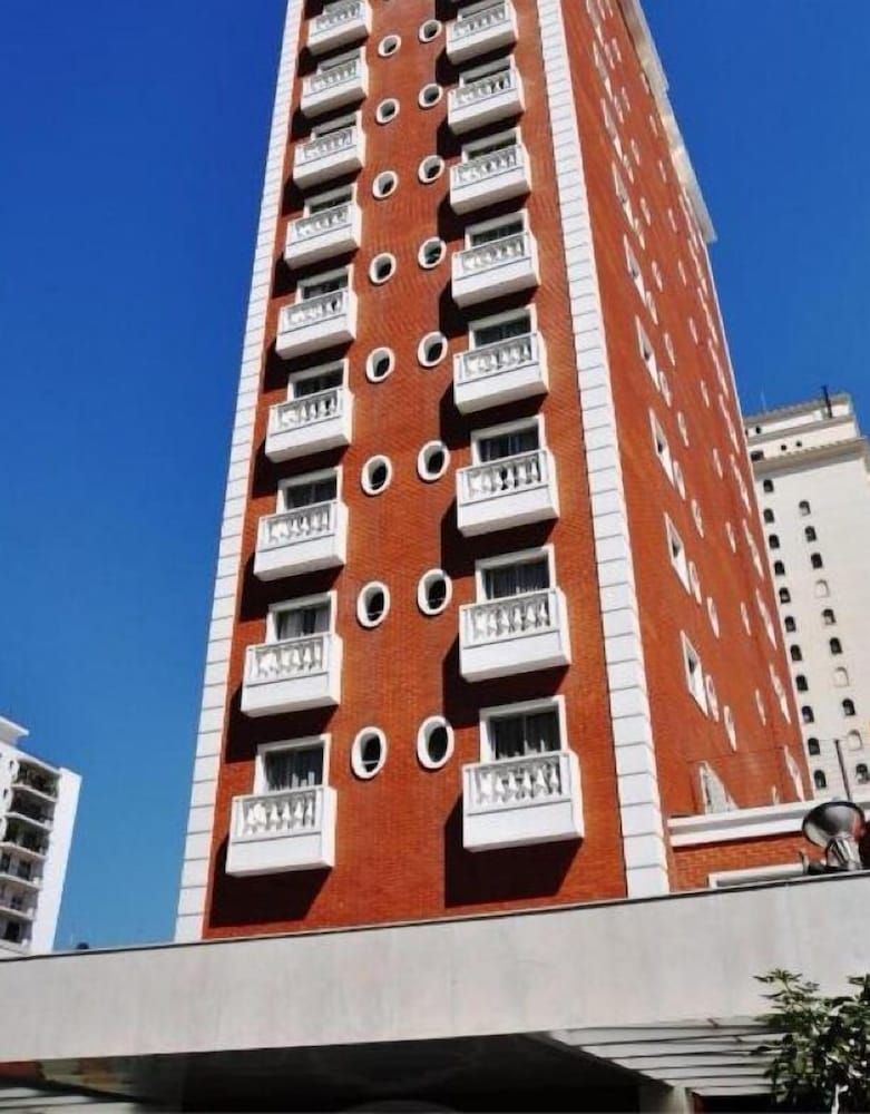 undefined Regent Park Hotel