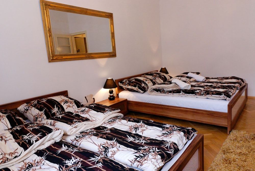 Apartment Selected at Check-In - different locations (4 adults)