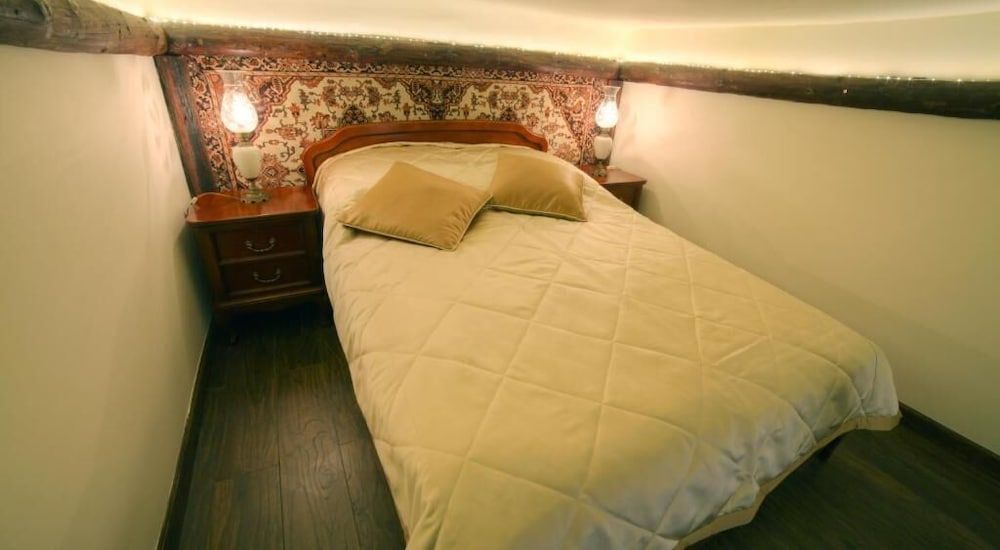 P&J Apartments Royal Apartment, Mezzanine (Grodzka Street) 3