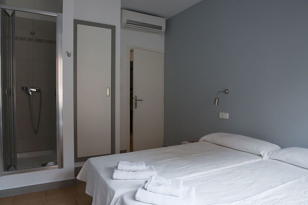 undefined Hostal Ripoll Ibiza 9