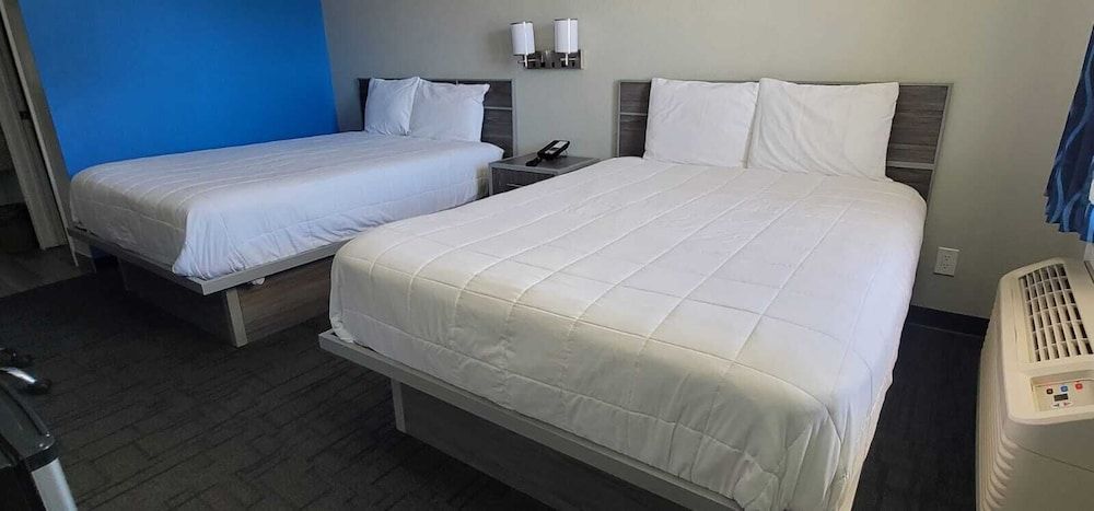 Green Country Inn Deluxe Room, 2 Queen Beds 3