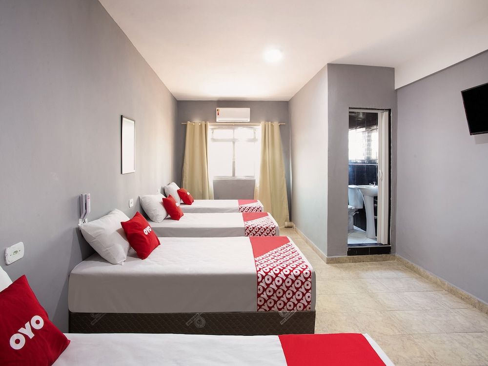 Quadruple Room (1 Double bed + 2 Single beds)