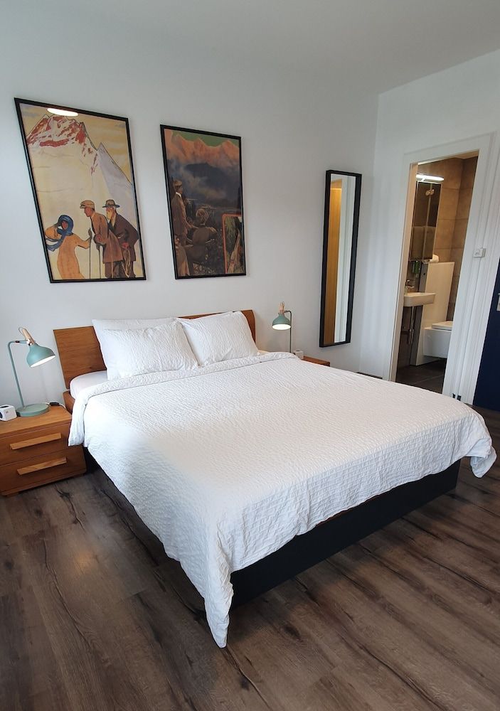 Classic Double Room, Non Smoking, Mountain View