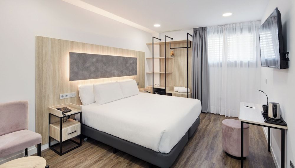 Sercotel Cordoba Delicias Classic Room