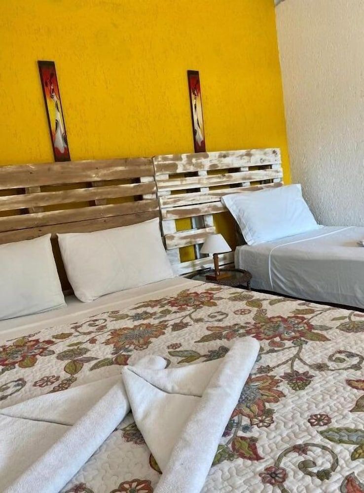 Basic Triple Room