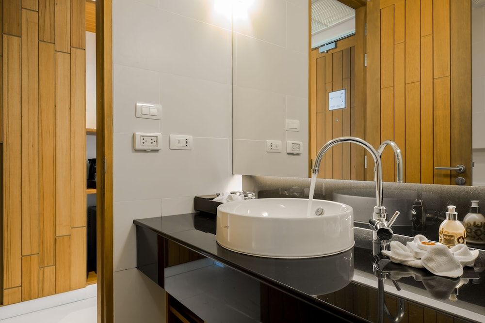 G Hua Hin Resort & Mall Deluxe Pool View 10