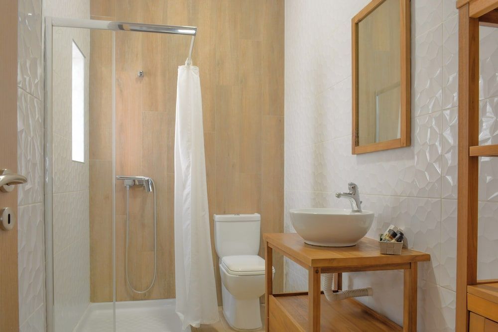 Guesthouse Monastiri Deluxe Suite (Ground floor Street view) 6