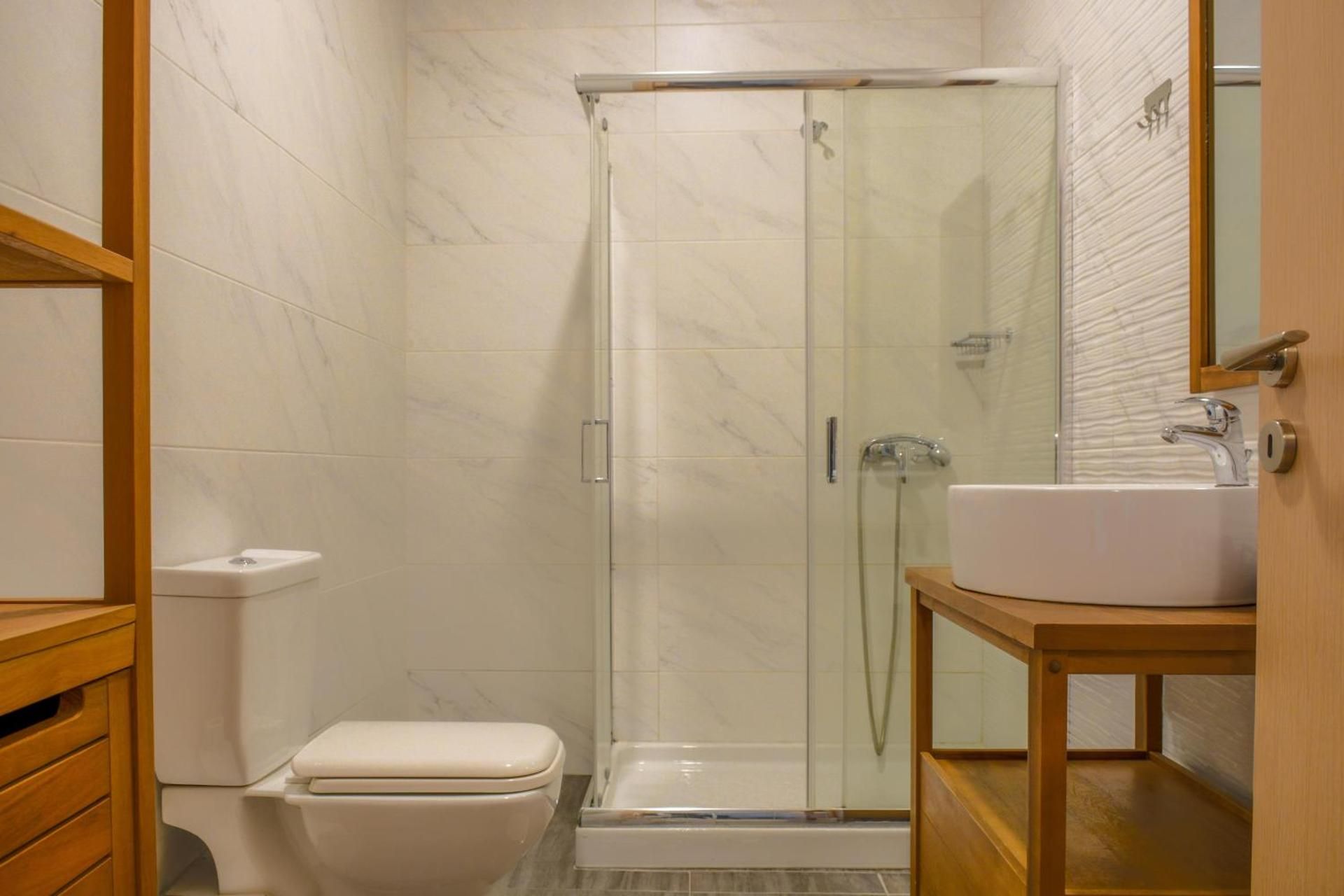 Deluxe Family Suite with Street View