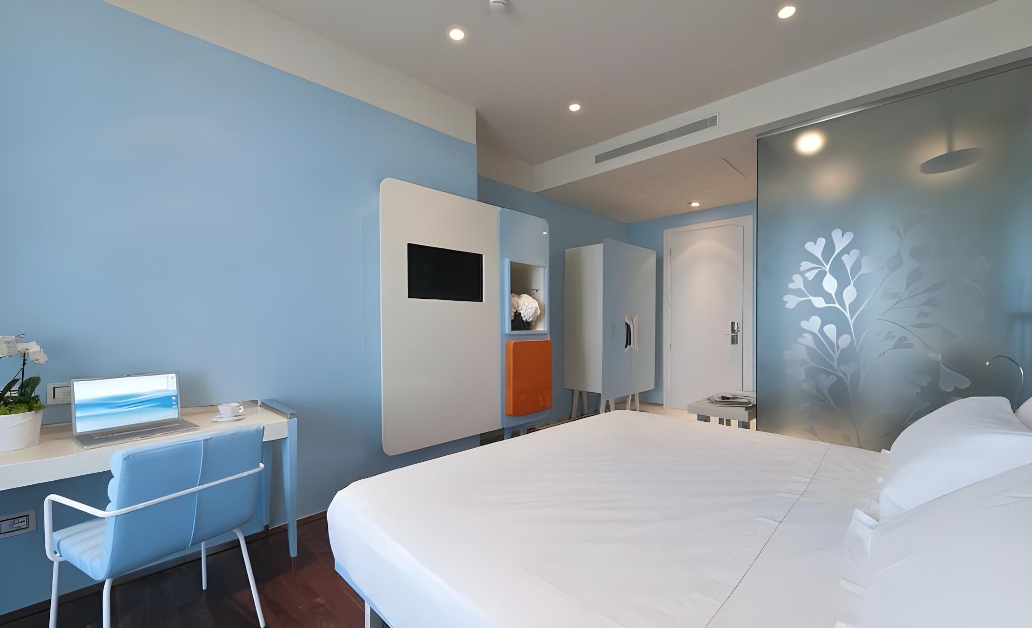 undefined JR Hotels Bari Grande Albergo delle Nazioni 3