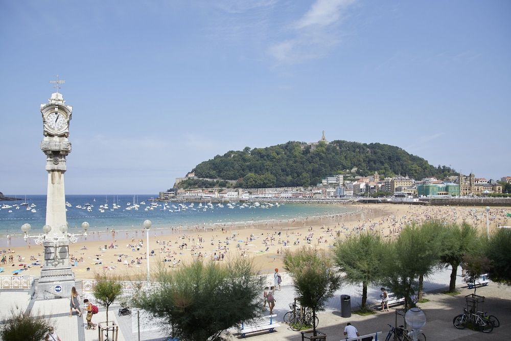 Hotel Villa Favorita Classic Room Bahía de la Concha 11