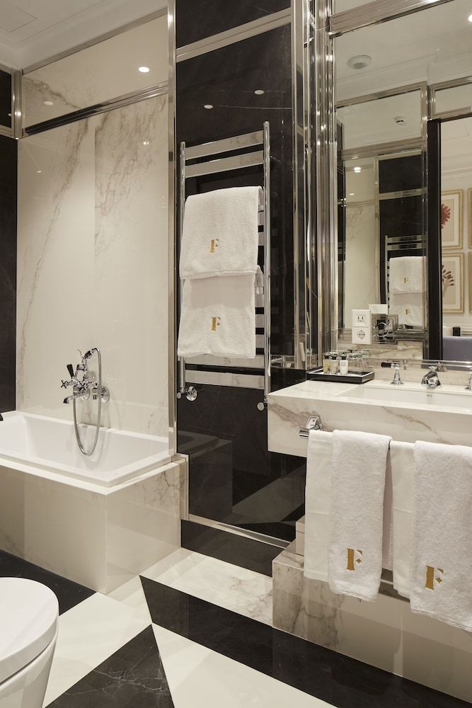 Hotel Villa Favorita Classic Room Bahía de la Concha 8