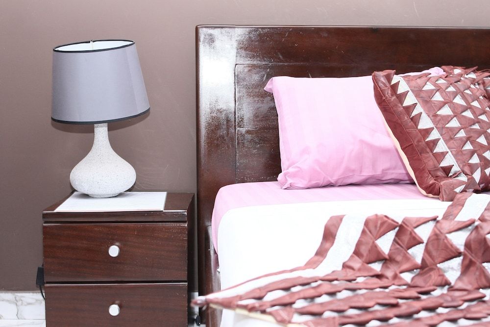 Plus 33 Hotel Standard Room, Non Smoking 7