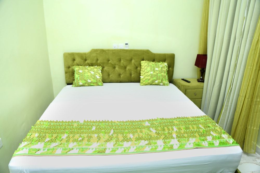 Plus 33 Hotel Standard Room, Non Smoking