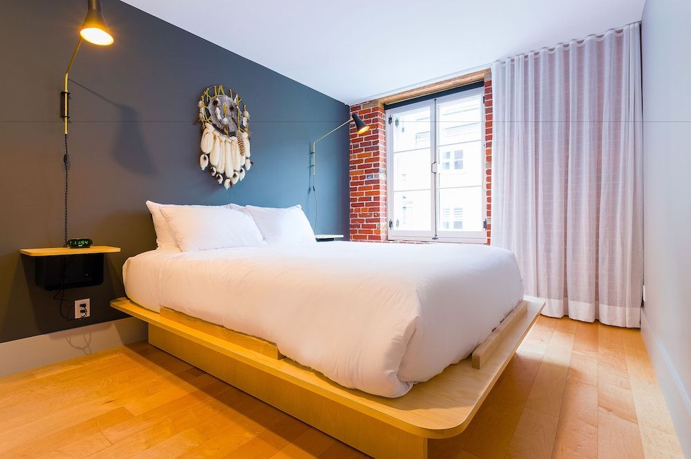 Les Lofts St-Paul -  By Les Lofts Vieux-Quebec Apartment, 1 Bedroom with Bunk Beds (P102)