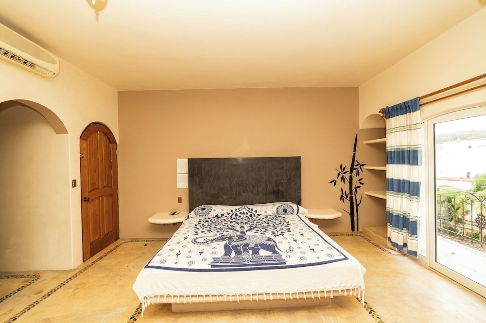 Hotel OM Huatulco Superior Room, 1 King Bed 4