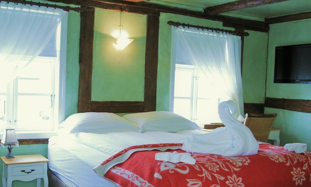 Hotel Tindastóll and Annex Standard Double or Twin Room 3