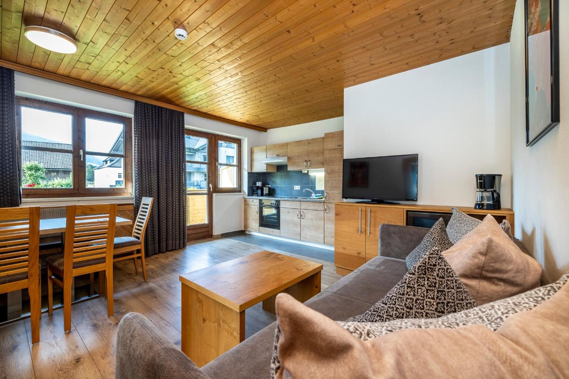 Two-Bedroom Apartment (3-5 Adults)